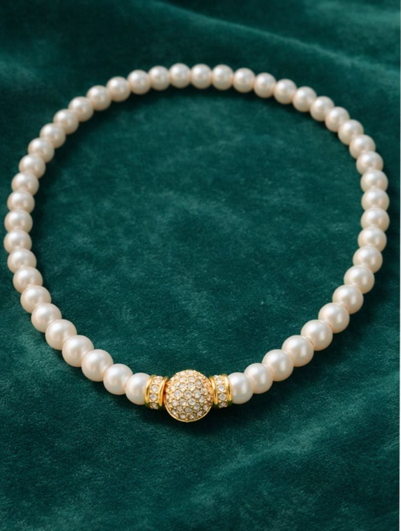 e*o様 パールとクリスタル装飾ネックレス