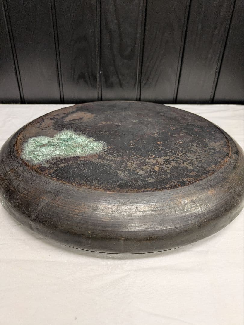 アンティーク　古い大きな銅製水盤　/　花活け 　古家具　徳利　ぐい呑