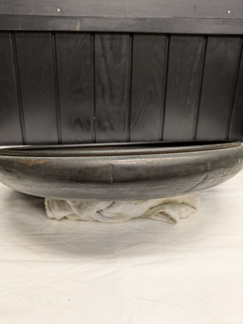 アンティーク　古い大きな銅製水盤　/　花活け 　古家具　徳利　ぐい呑