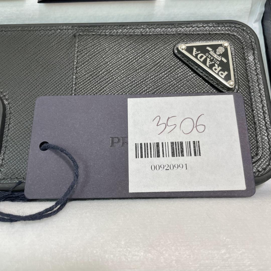 PRADA プラダ iPhone13 Pro Max ケース スマホケース 黒