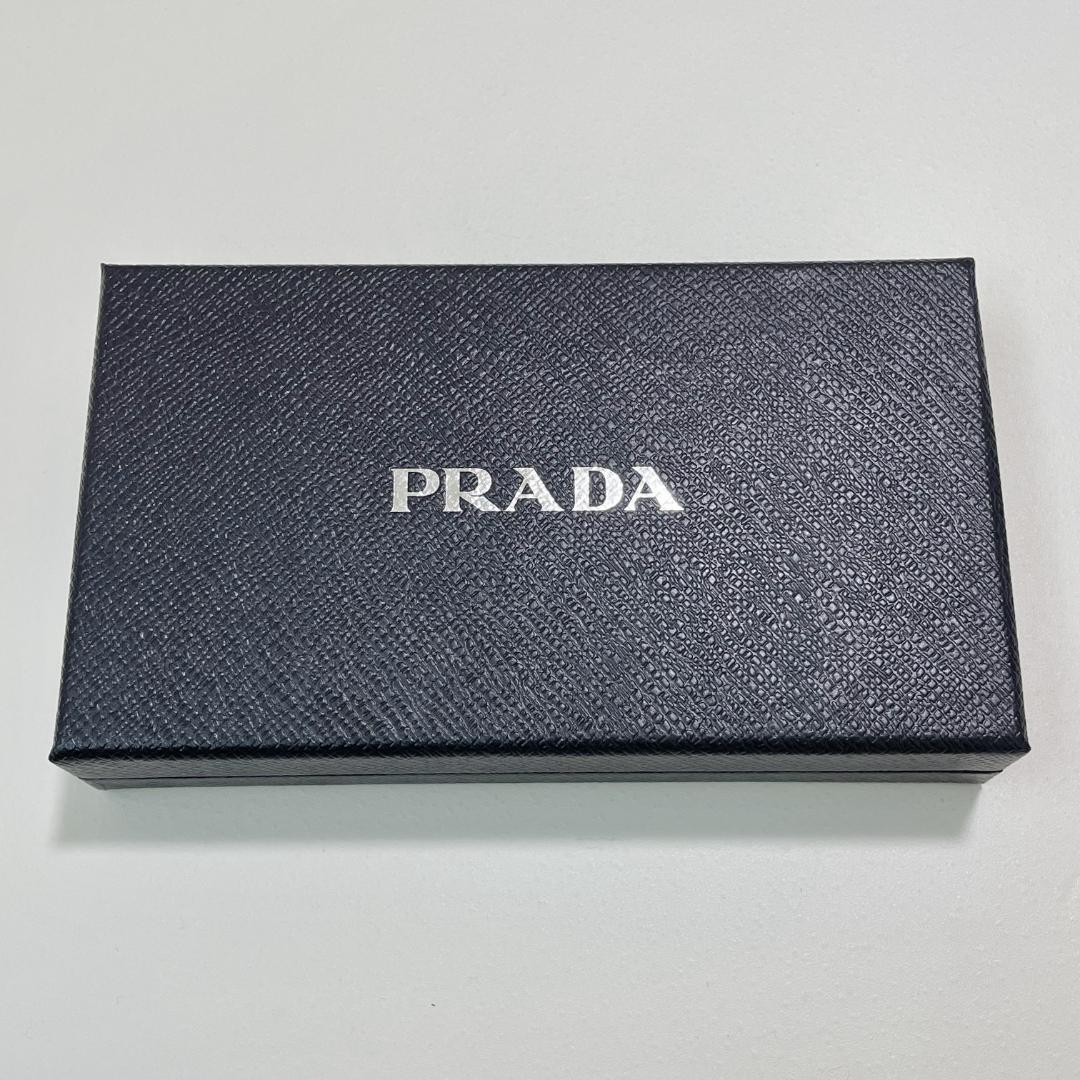 PRADA プラダ iPhone13 Pro Max ケース スマホケース 黒