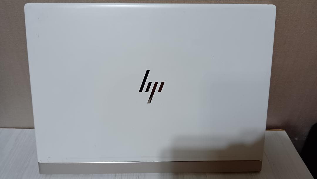 ジャンク⑤ HP SPECTRE Laptop 13-af018TU