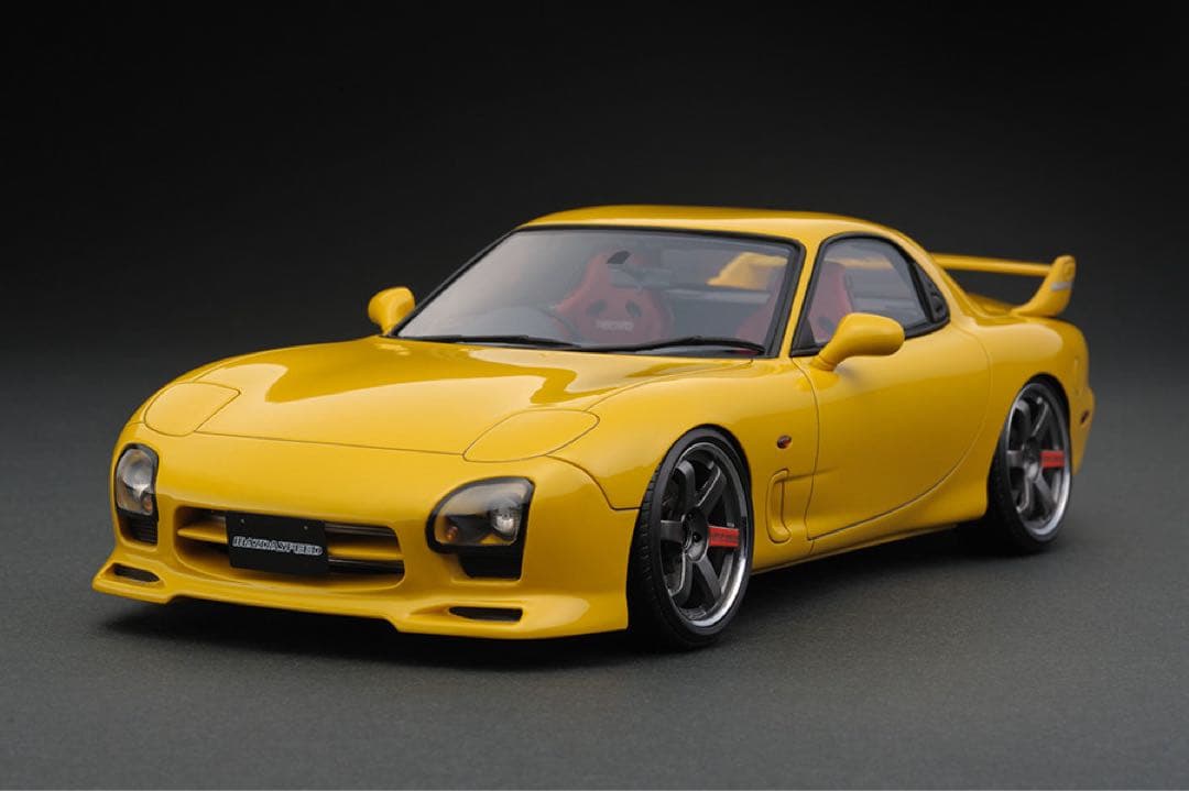 イグニッションモデル 1/18 マツダRX-7 FD35
