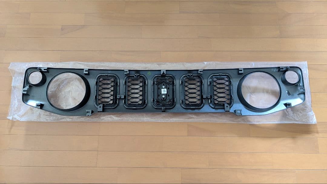 ジムニー ノマド 純正グリル 美品