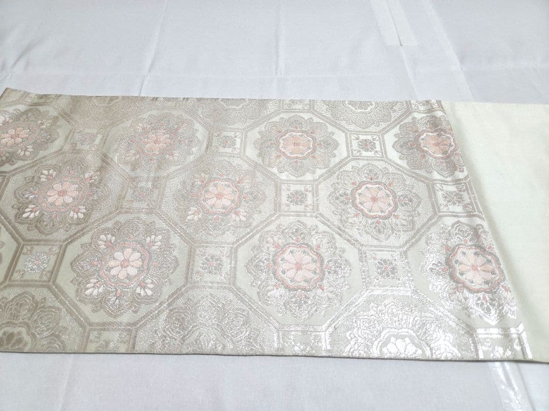 A◆着物くつろぎ 正倉院文様 銀糸 純銀箔 白 六通 正絹 フォーマルな袋帯