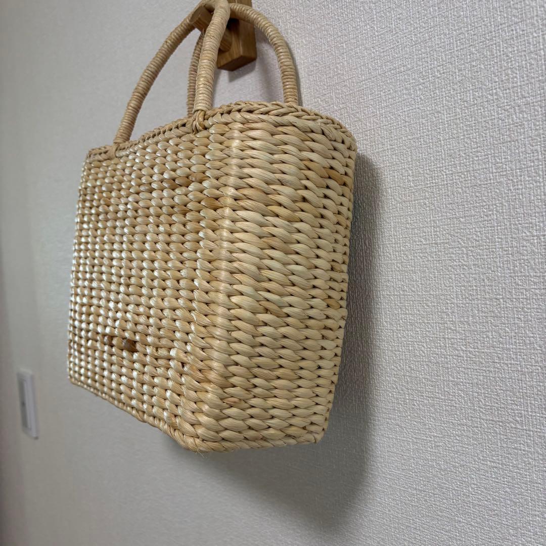 ハローキティ 刺繍 かごバッグ 希少　さくらんぼ　匿名発送　即購入OK