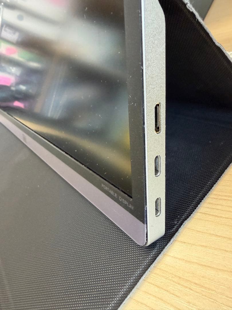 ポータブルモニター 4K 15.6インチ 映像確認済訳ありジャンク