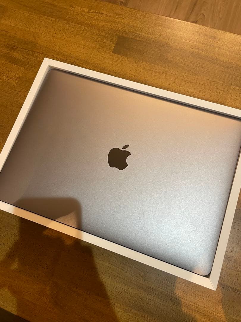 【美品】MacBook Pro 16GB corei5 256GB