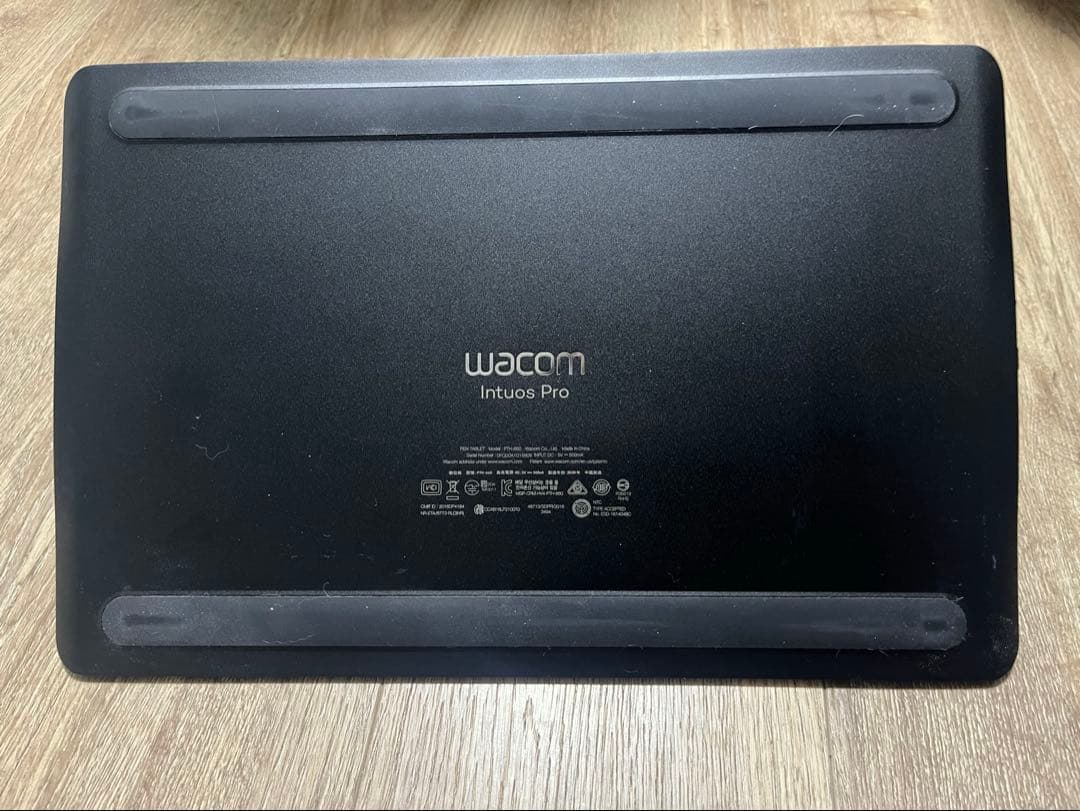 Wacom Intuos Pro M PTH-660/K0 ペンタブレット