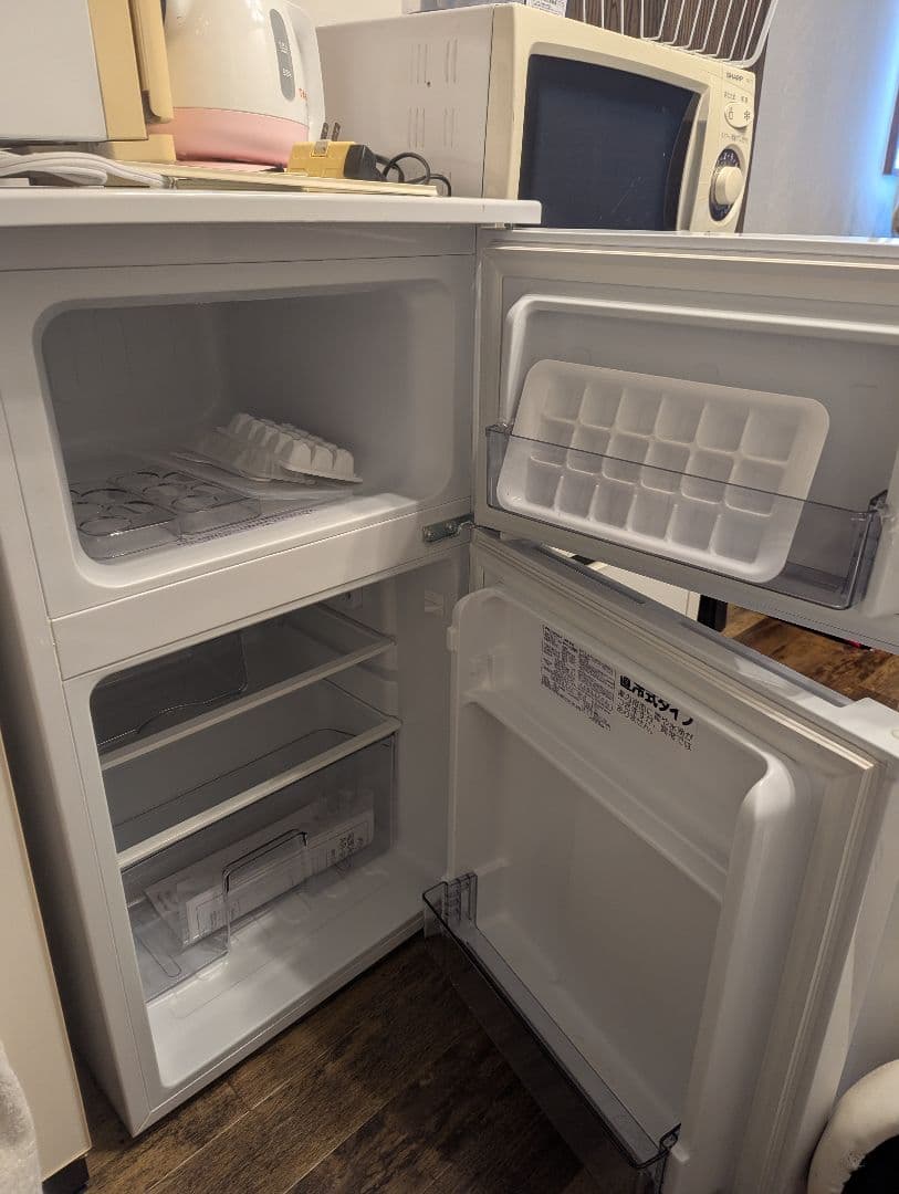 新品冷蔵庫