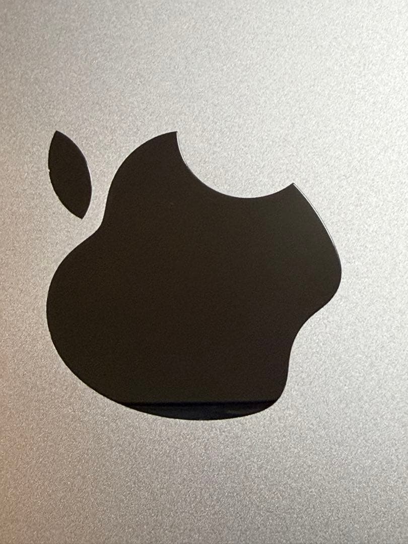 u*9様 MacBook Air シルバー SSD256GB メモリ8GB M１