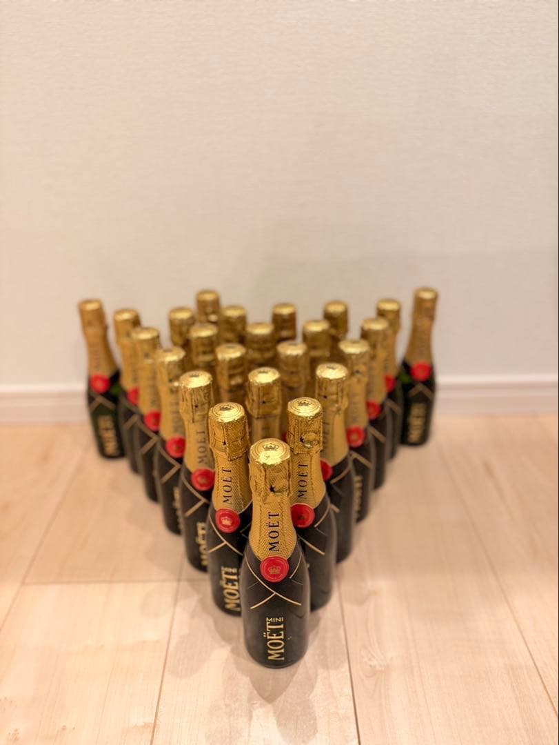 お得なモエ・エ・シャンドン ミニモエ 200ml × 24本セット