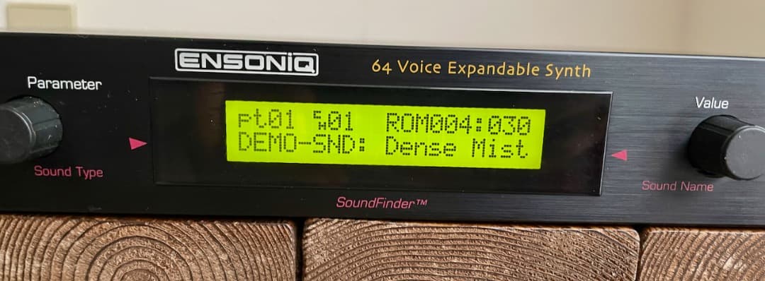 ENSONIQ MR-Rack 別売SoundROM 2個インストール済