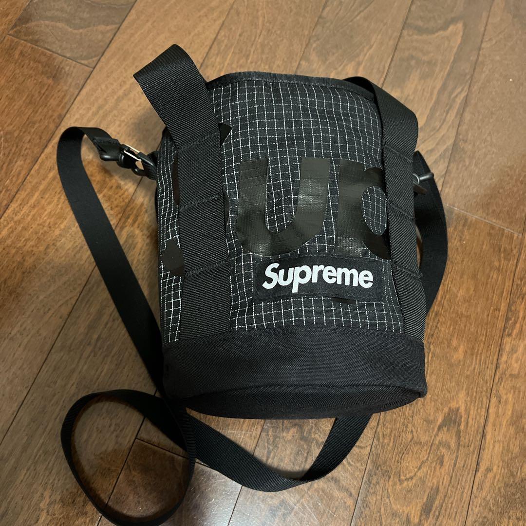 Supreme ショルダーバッグ　ドラムバッグ 黒 チェック柄