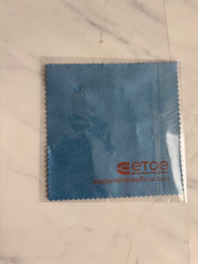 eTOE A1222 プロジェクター 本体