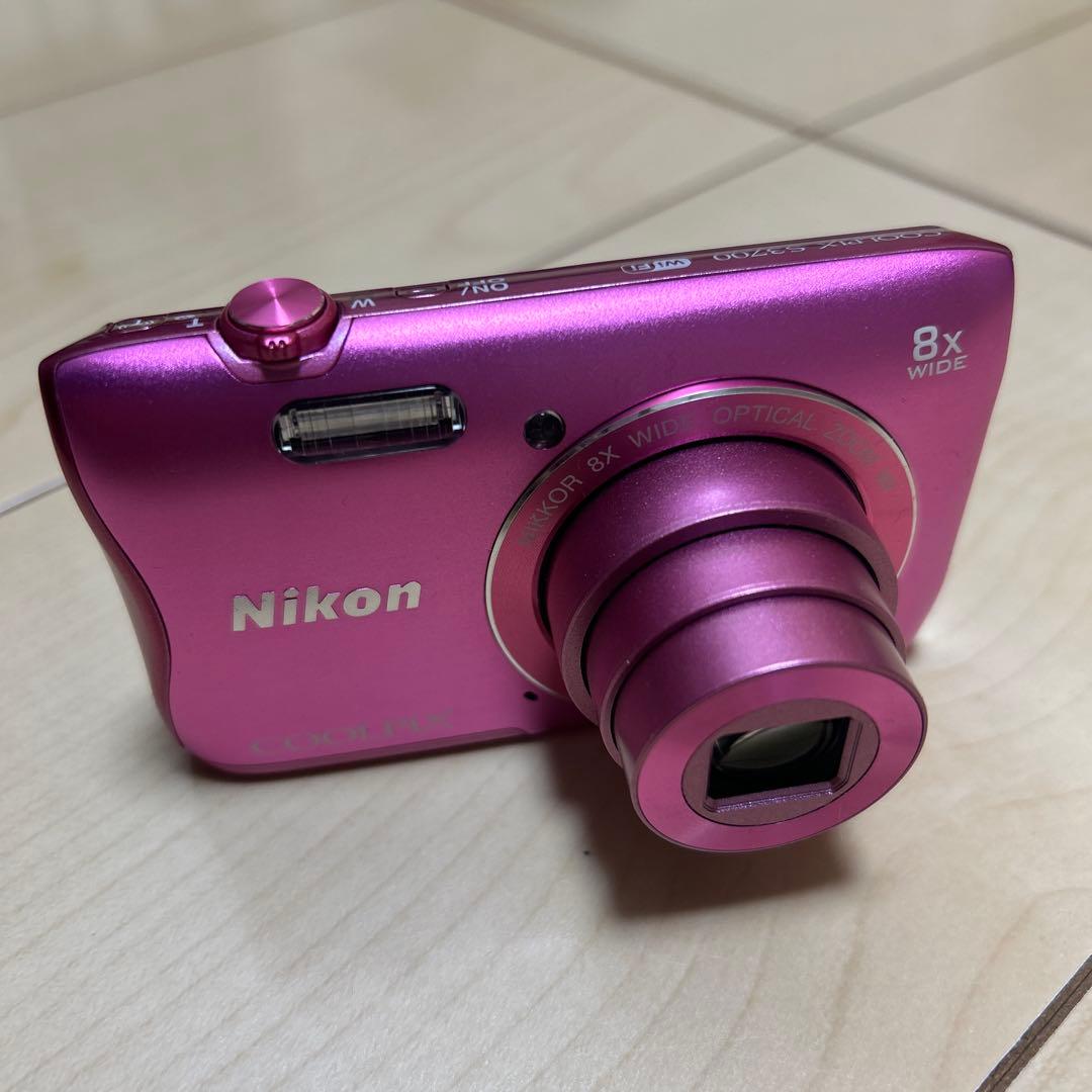 Nikon COOLPIX S3700 クールピクス　デジタルカメラ　ピンク