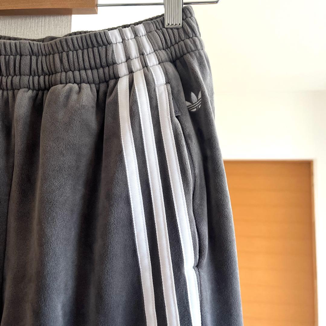 【Mサイズ】adidas originals ベルベットルーズトラックパンツ