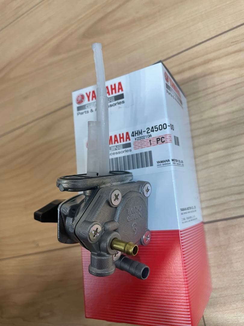 ヤマハ　純正　新品 XJR400 4HM RH02J フューエルコック　燃料