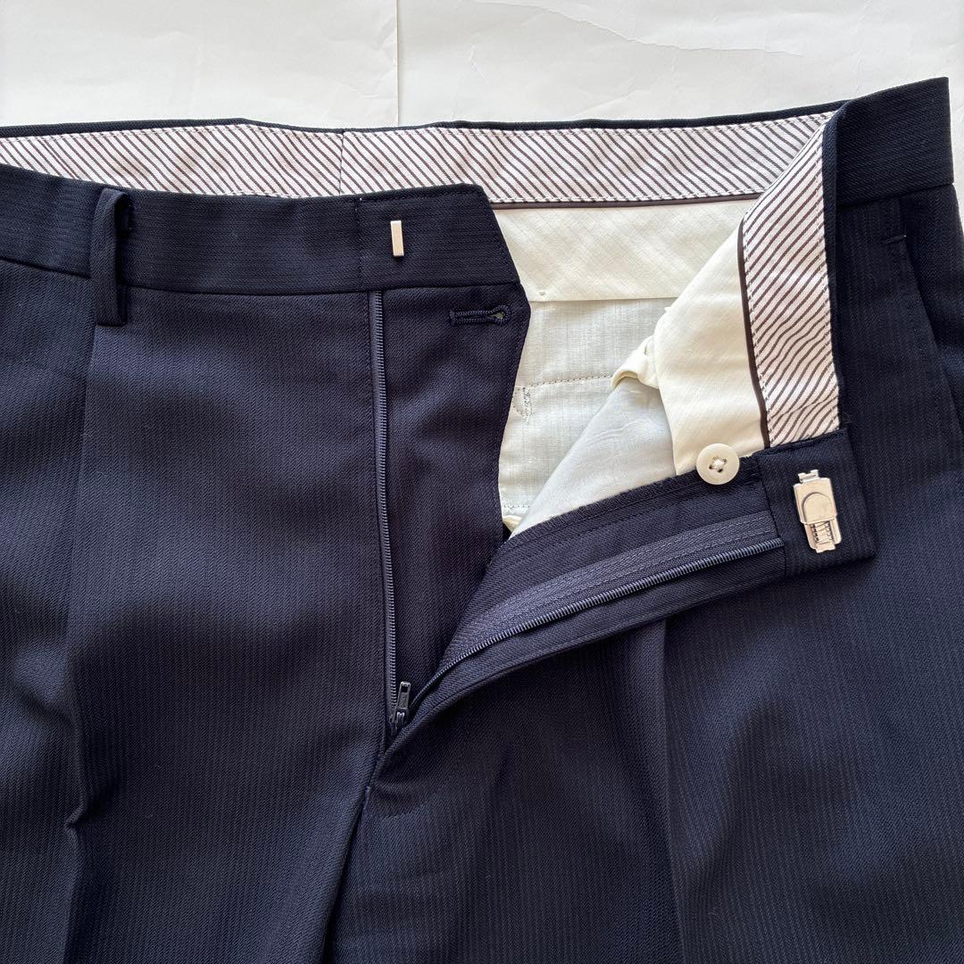 洋服の青山　SAVILE ROW ネイビースーツ AB4