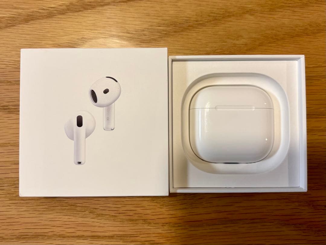 【美品】apple AirPods4 アクティブノイズキャンセリング搭載モデル