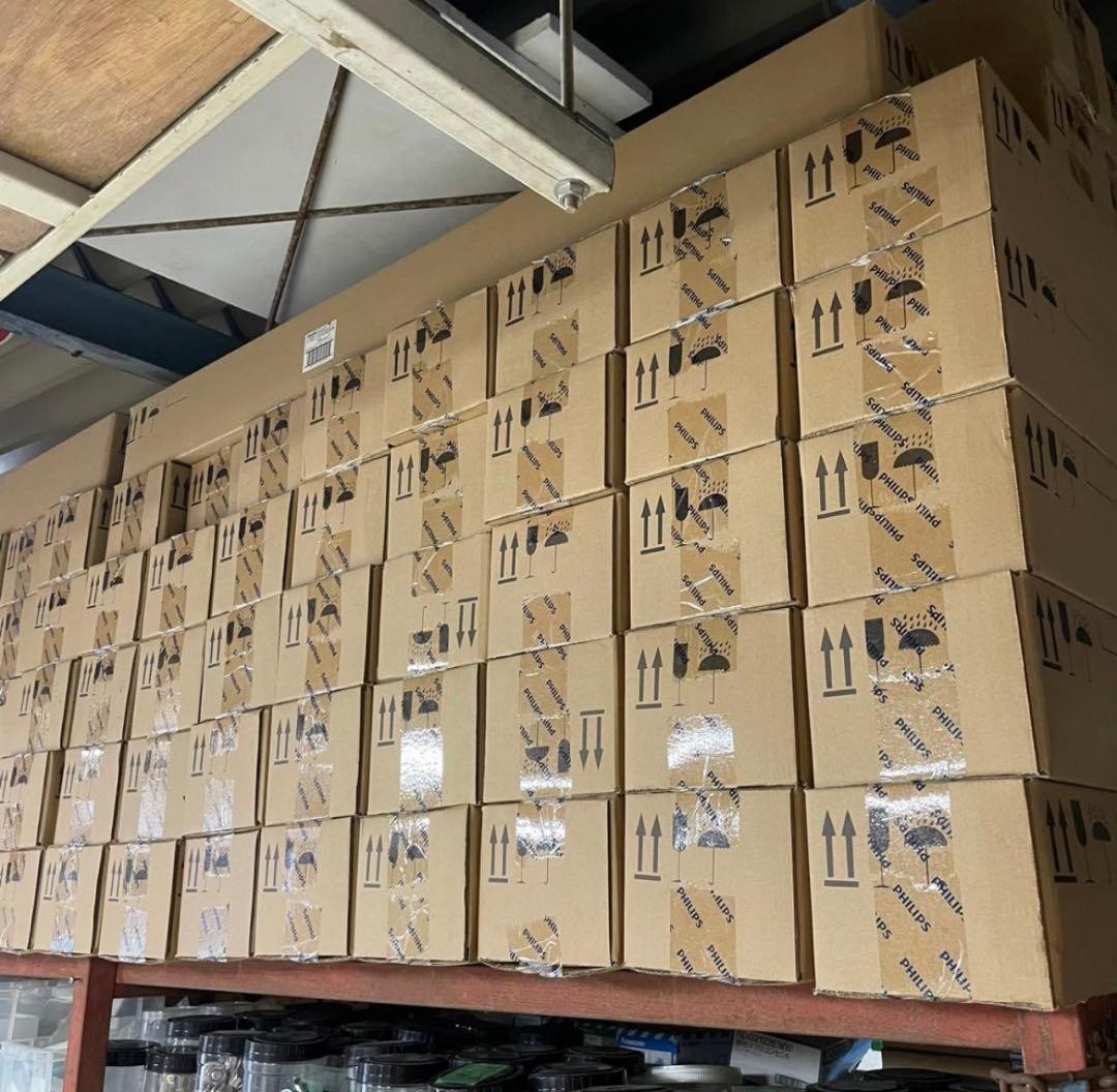 フィリップス直管型LEDランプ40型高輝度3300lm昼白色　20本