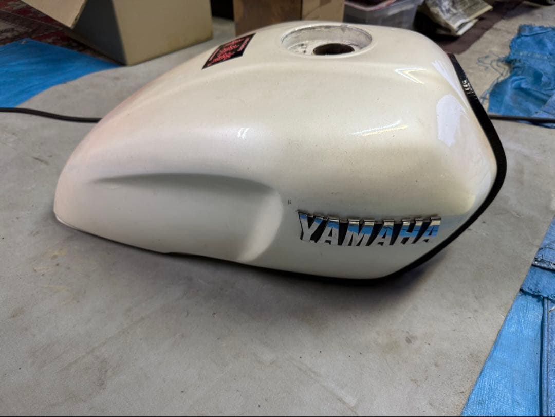YAMAHA XJR400R タンク　RH02J