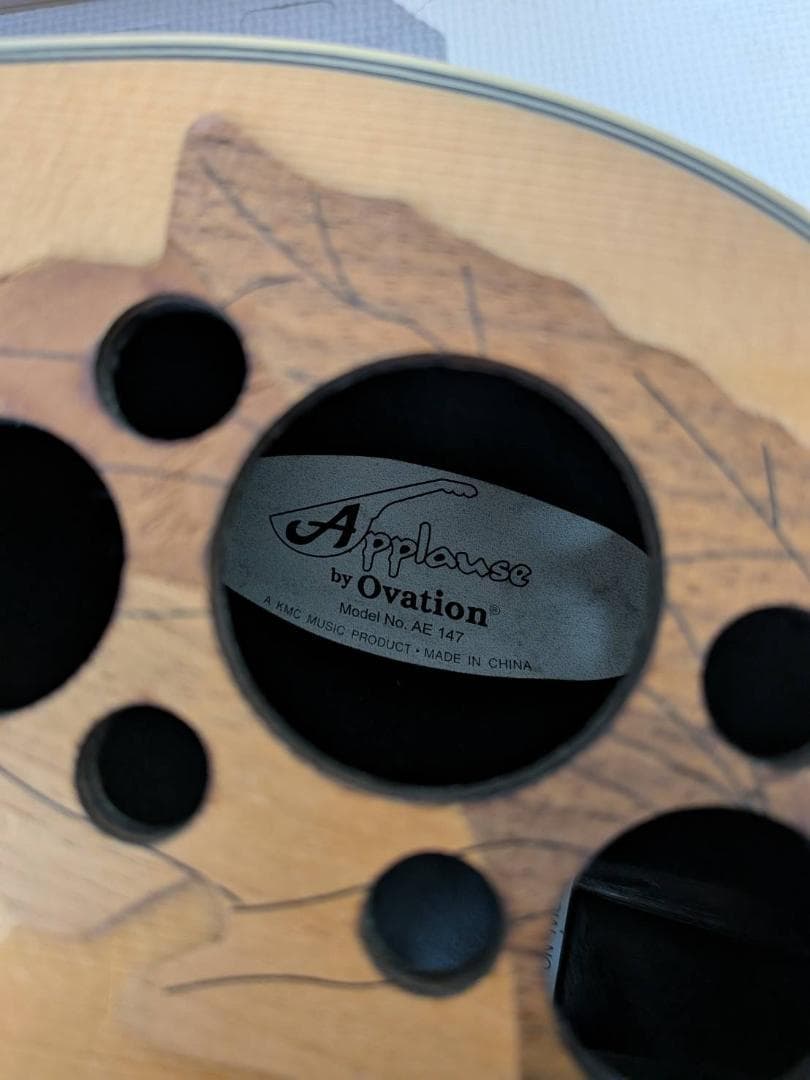Ovation applause　オベーション AE147　ギター　エレアコ