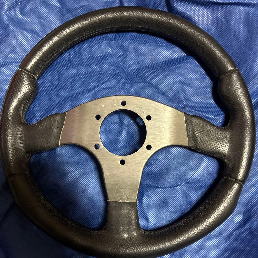 MOMO RACE モモ レース　ステアリング