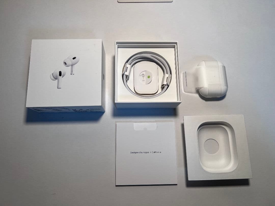 【新品同様・保証期間】AirPods Pro 第2世代 本体・バッテリーケース
