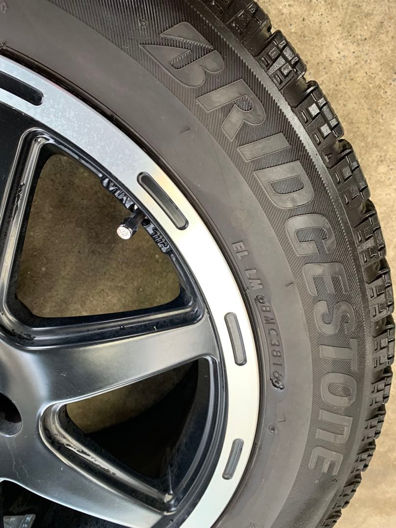 ブリザックスタッドレスタイヤホイール4本セット