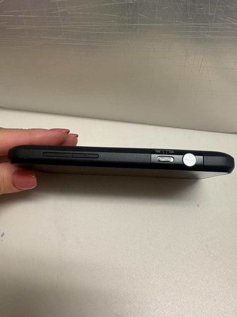 HTC 3D スマートフォン au KDDI ISW12HT