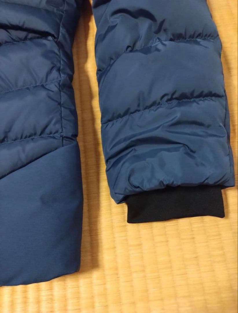 OAKLEYネイビー フード付き ダウンジャケット