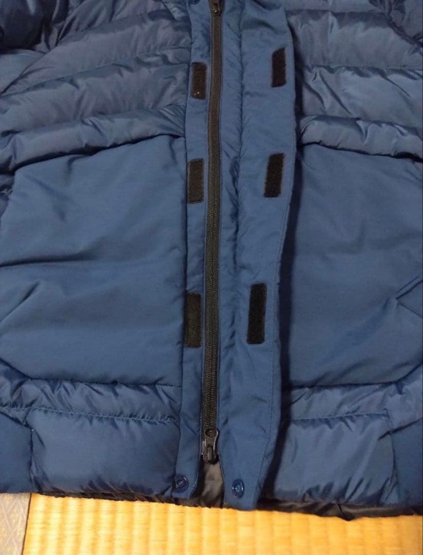 OAKLEYネイビー フード付き ダウンジャケット