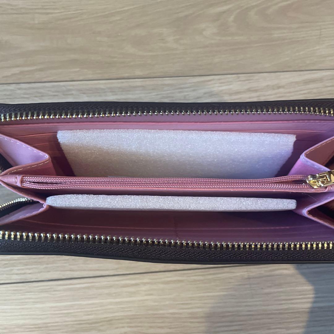 COACH コーチ F31572 ピンクの小花柄 ダークブラウン シグネチャー