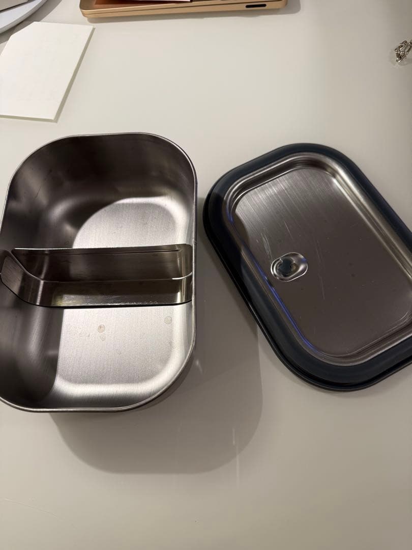 PRADA ステンレス弁当箱 仕切り付き