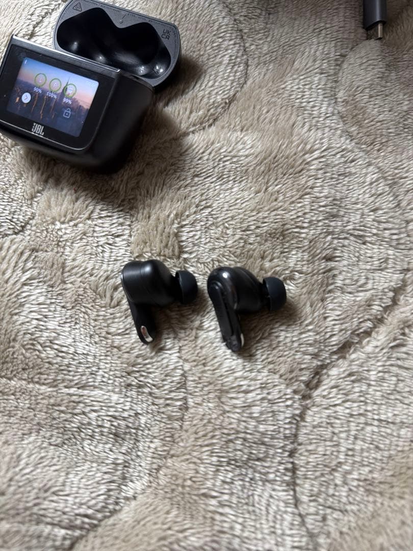 JBL TOUR PRO3 ブラック　中古品
