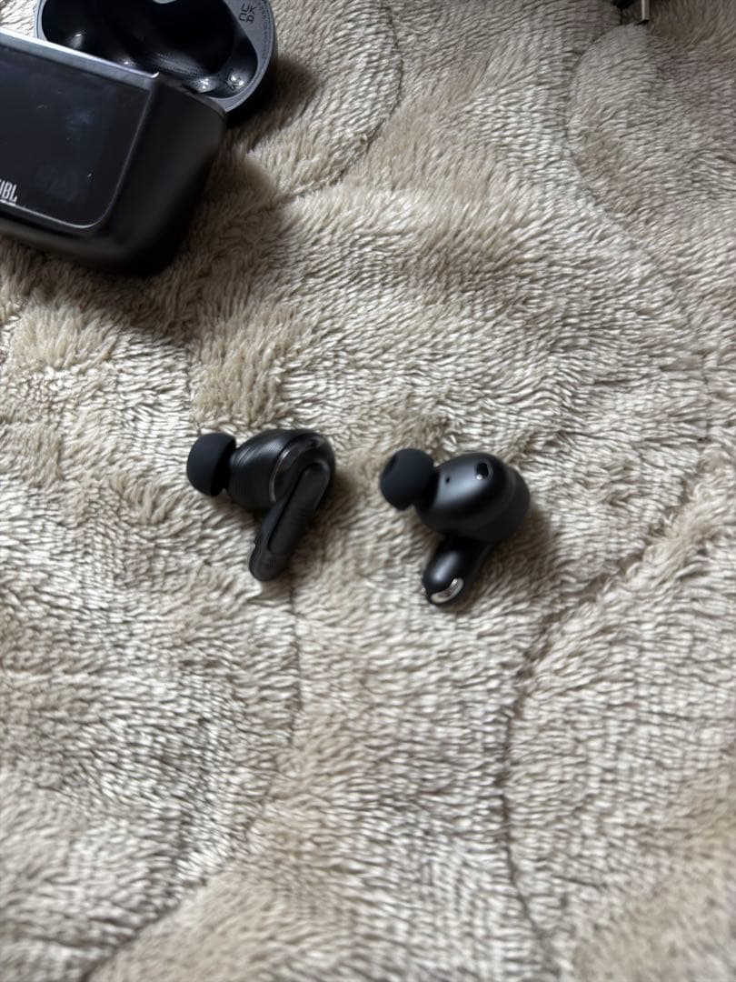 JBL TOUR PRO3 ブラック　中古品