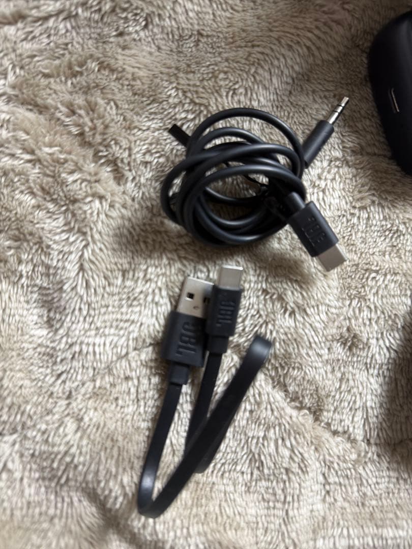 JBL TOUR PRO3 ブラック　中古品