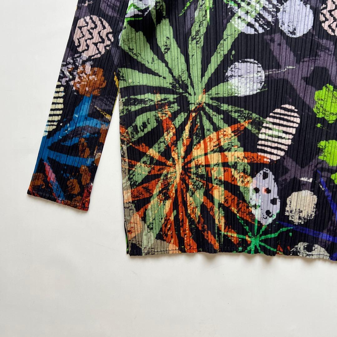 pleats please イッセイミヤケ 総柄プリント トップス C119