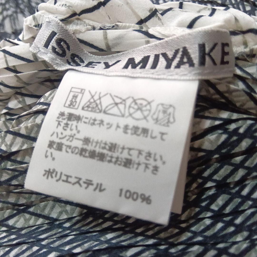 ISSEYMIYAKE　ジオメトリック　プリーツ　チュニック　イッセイミヤケ