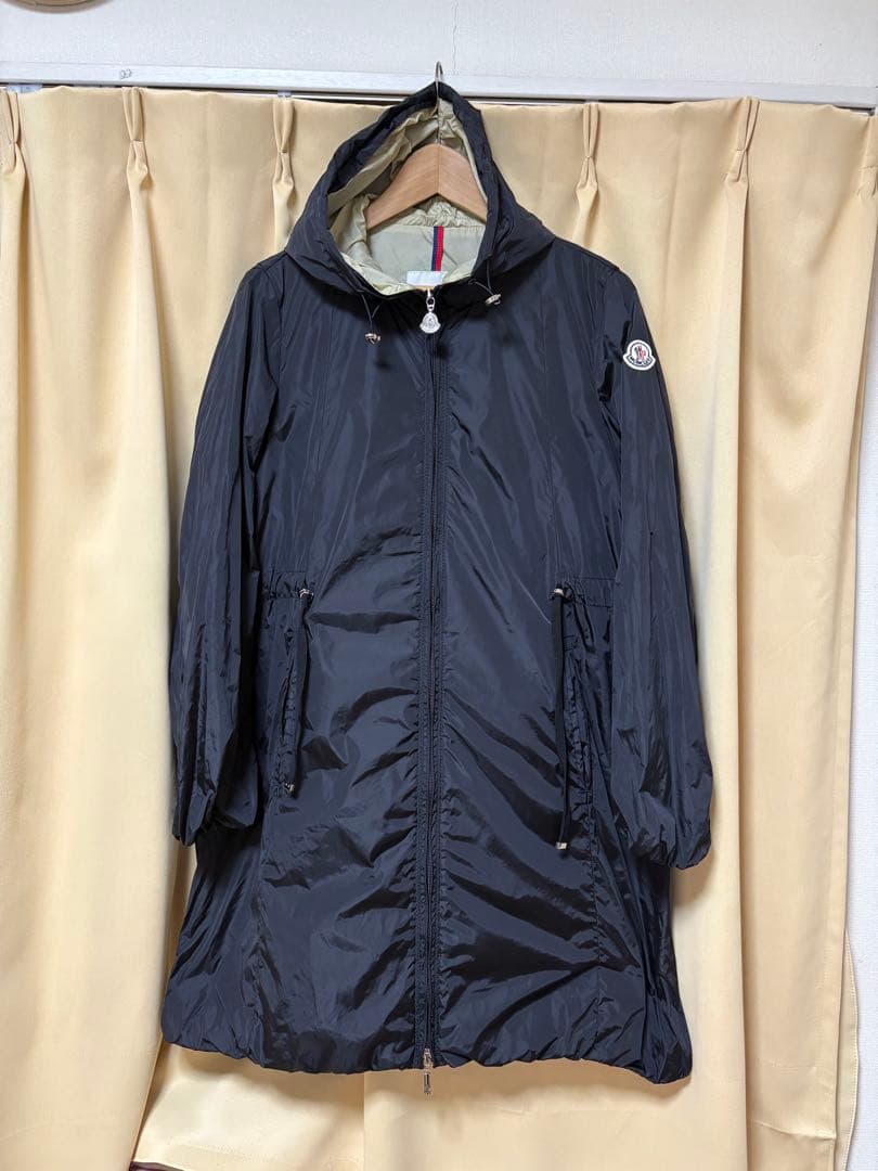 美品　モンクレール　スプリングコート　OMBRE フード　ナイロン　ワッペン付き
