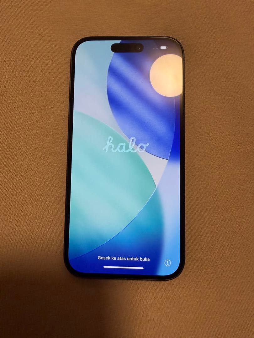 スマートフォン本体 iPhone15 256GB