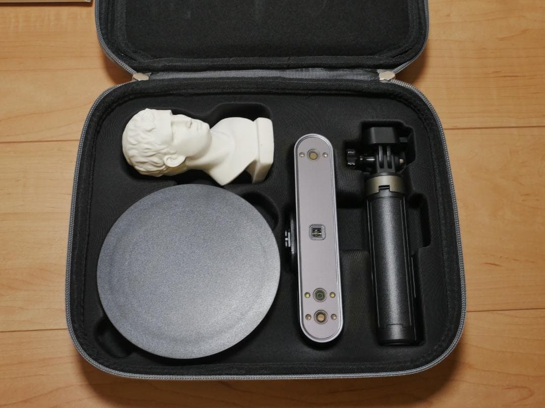 REVOPOINT POP3 3Dスキャナ