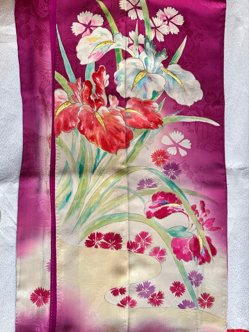 期間限定価格　臙脂色　アンティーク着物　色留袖　菖蒲　撫子