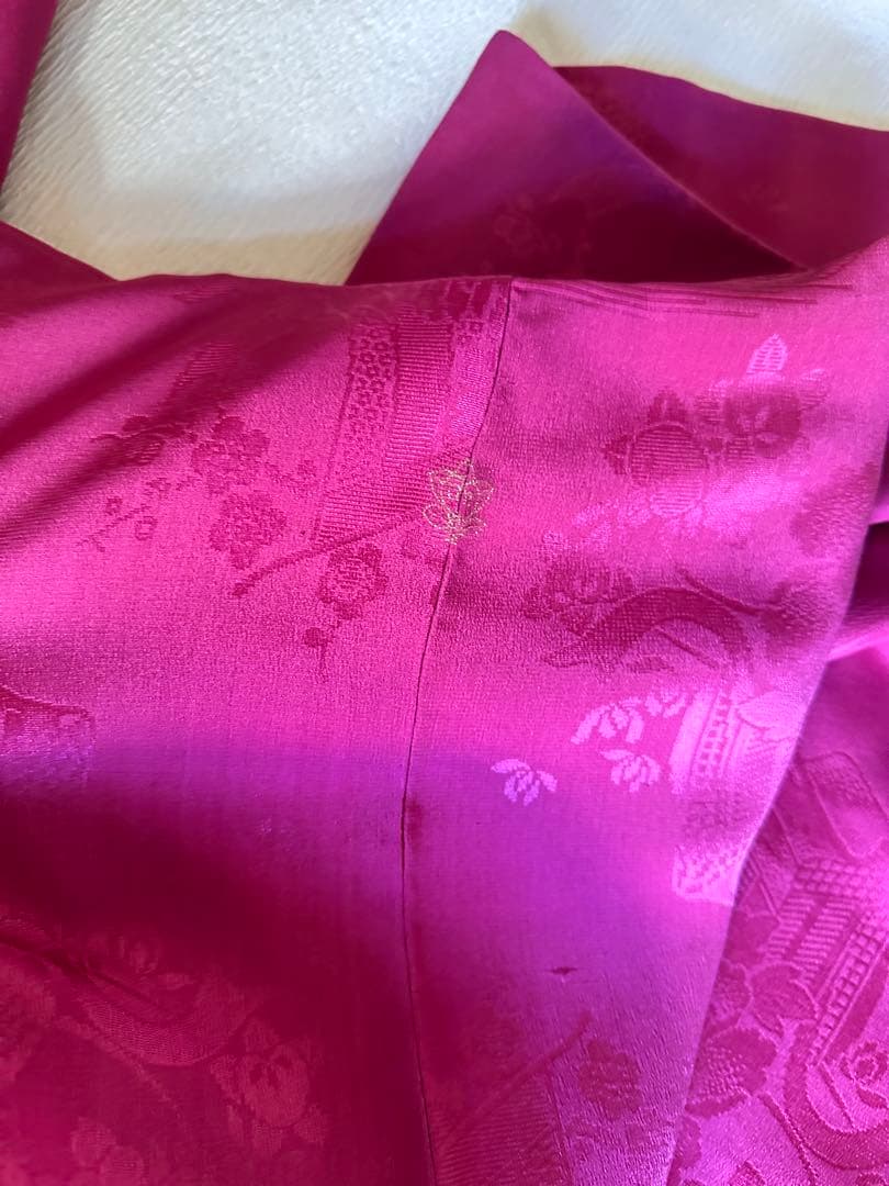 期間限定価格　臙脂色　アンティーク着物　色留袖　菖蒲　撫子