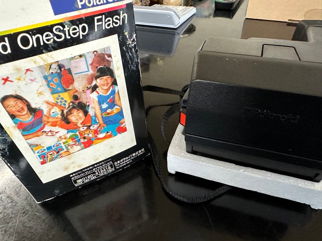 ポラロイドカメラ