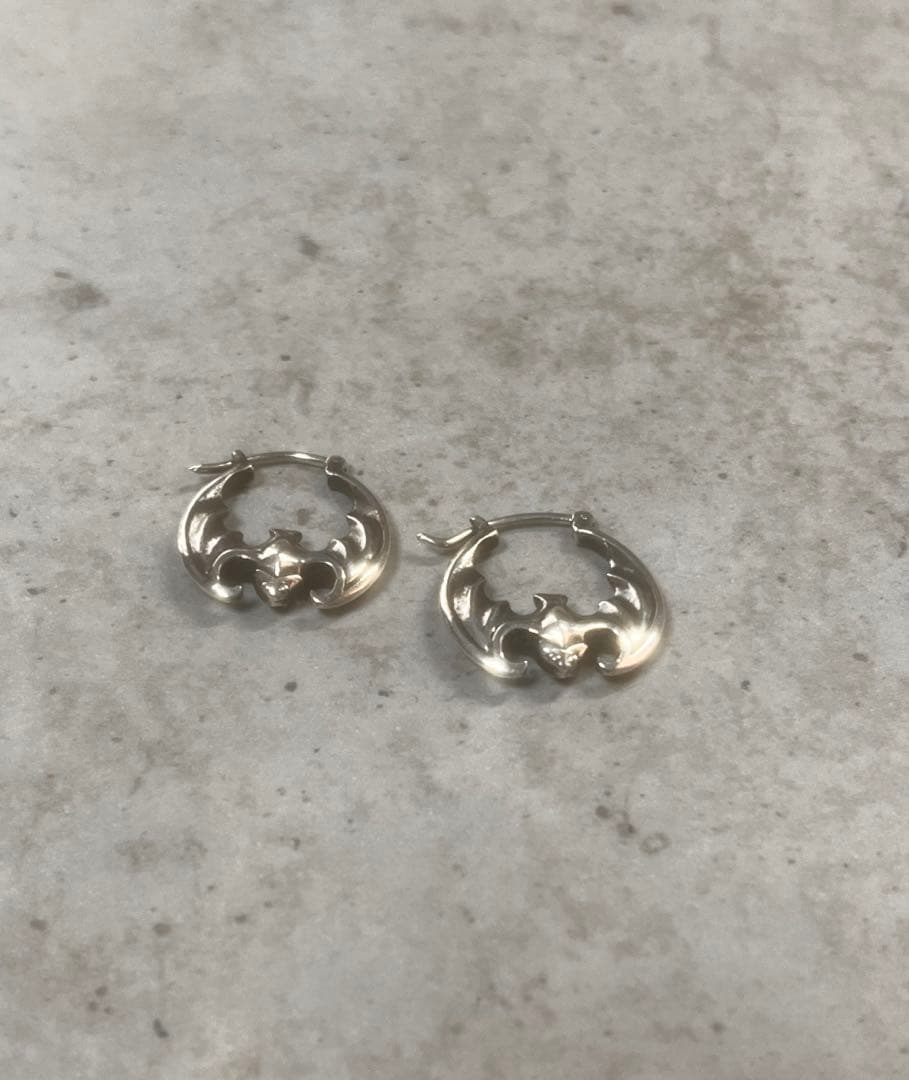 MAGICAL DESIGN シルバーピアス　コウモリ　BAT EARRING
