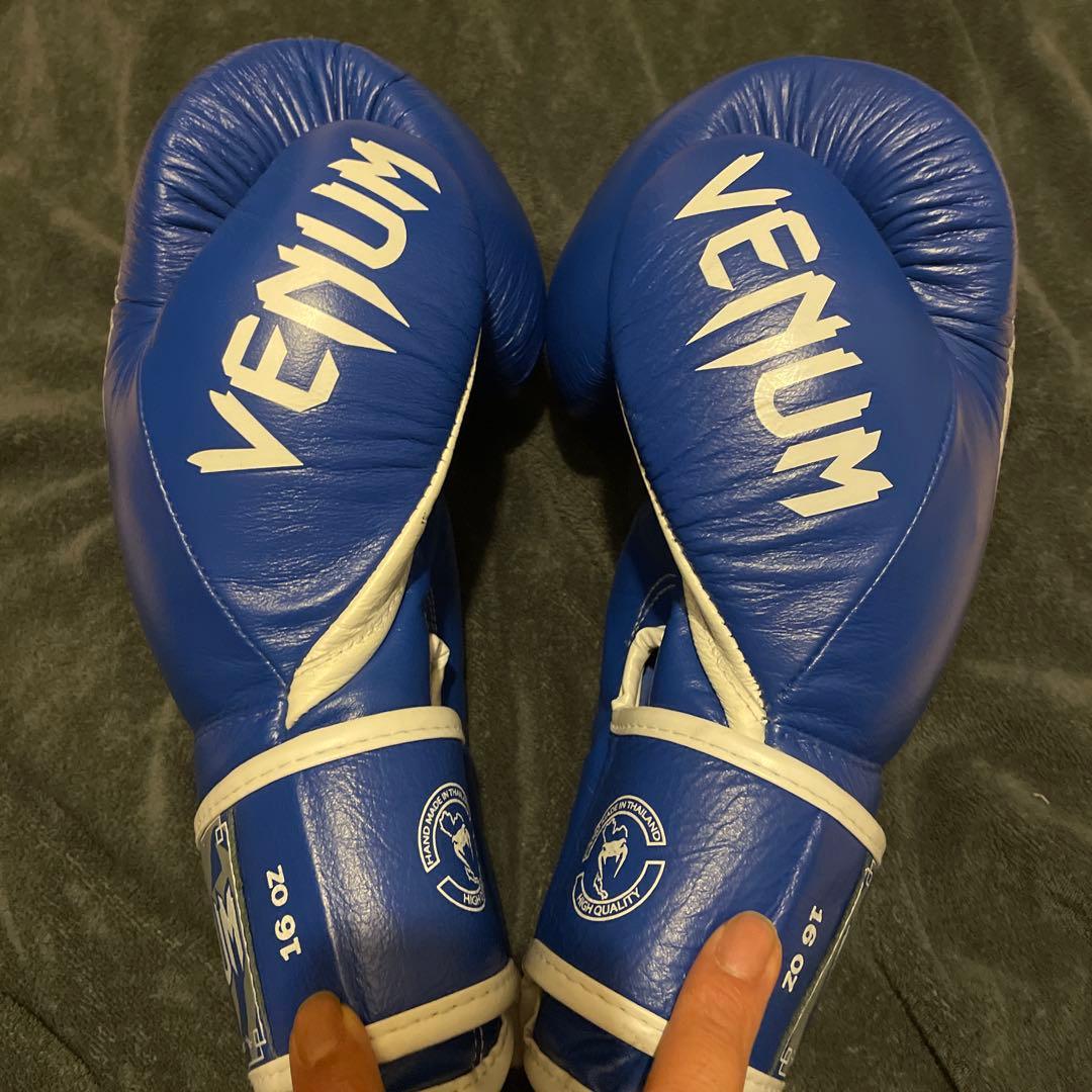 ヴェヌム　ジャイアント　ボクシンググローブ　16オンス