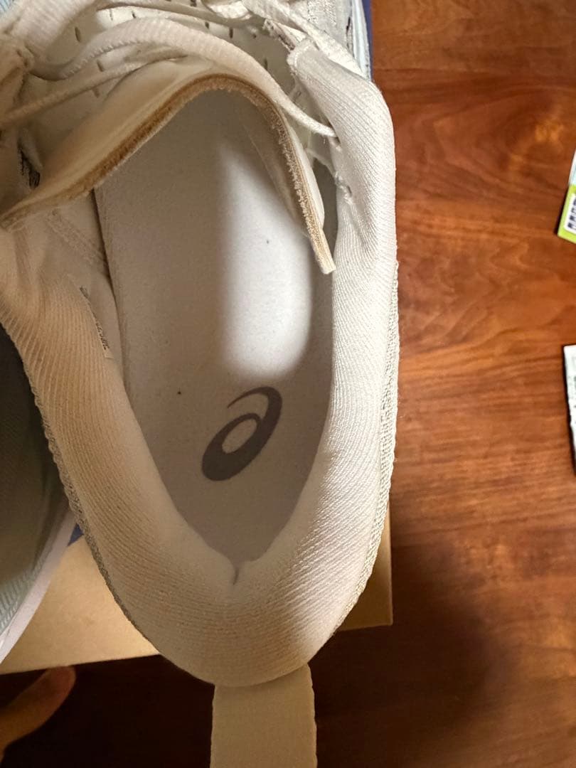 アシックス　スーパーブラスト2　ホワイト　26.5センチ