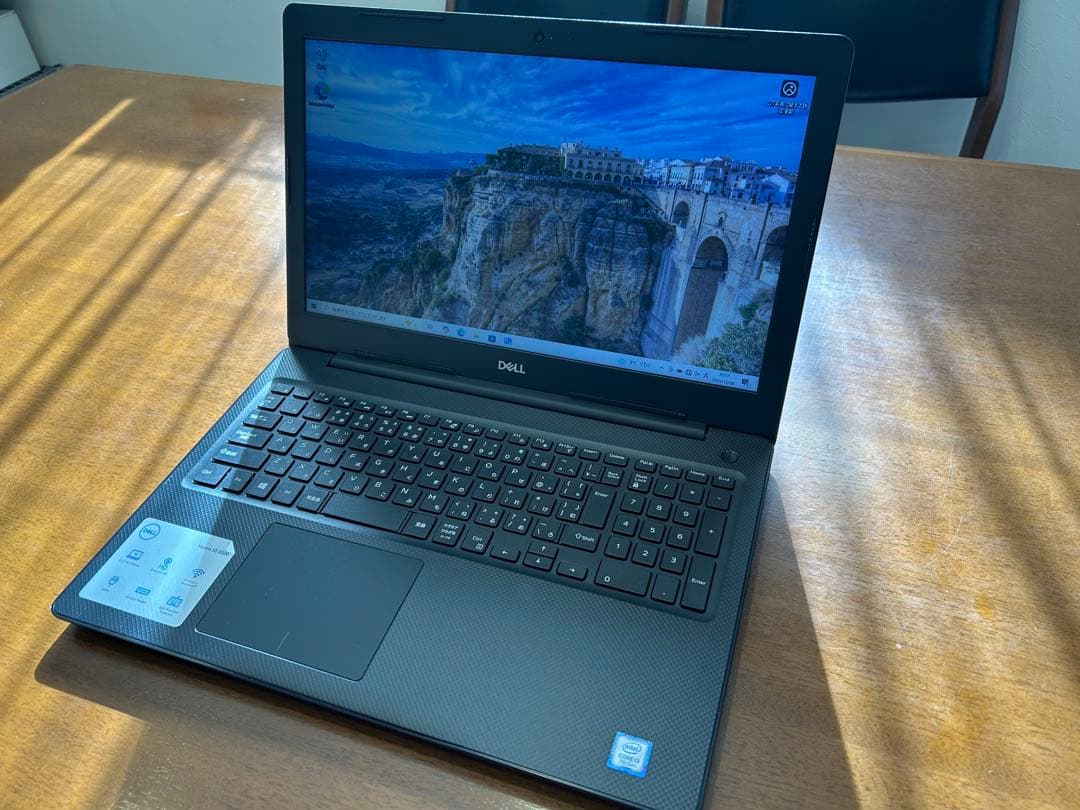 Dell Vostro 15 3000 ノートPC